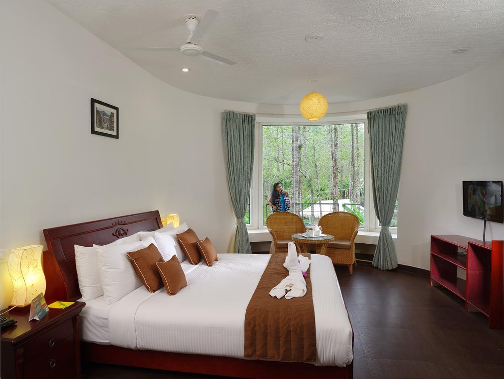 Bison Woods Hotel Yercaud Bagian luar foto