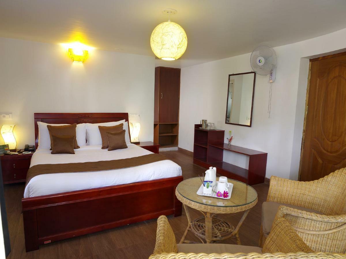 Bison Woods Hotel Yercaud Bagian luar foto