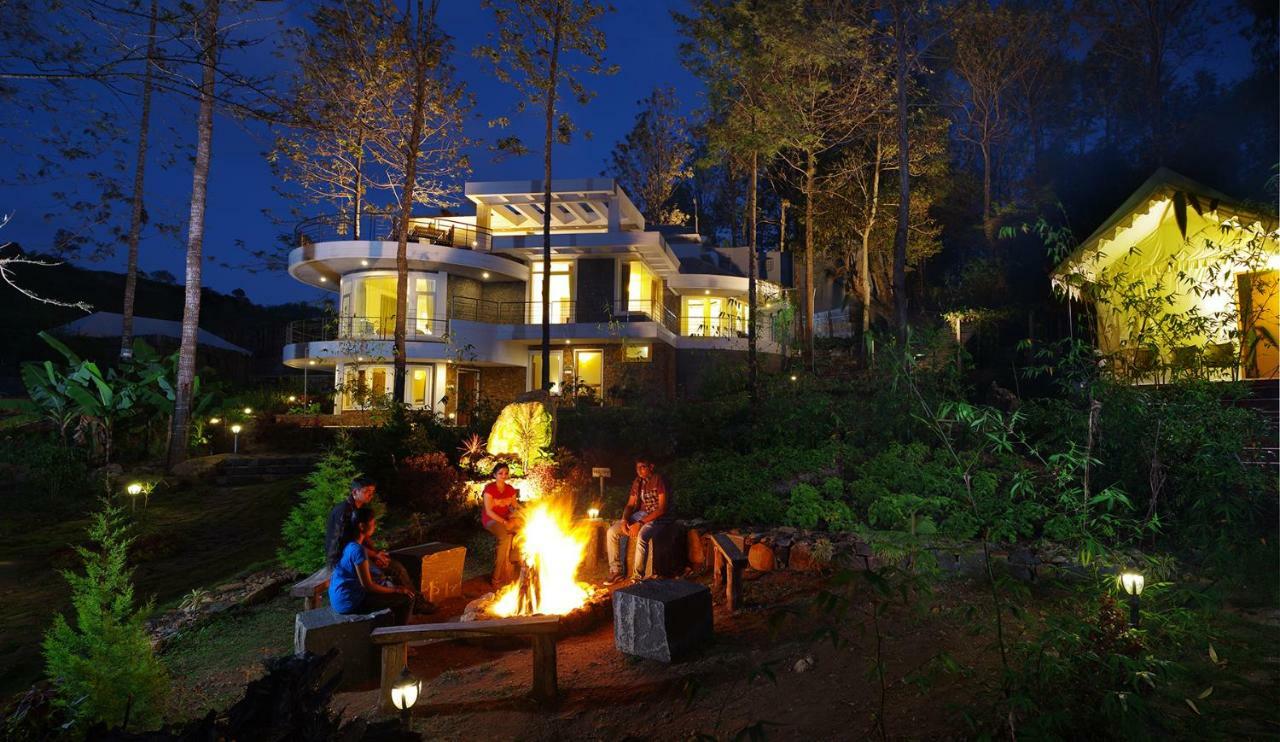 Bison Woods Hotel Yercaud Bagian luar foto